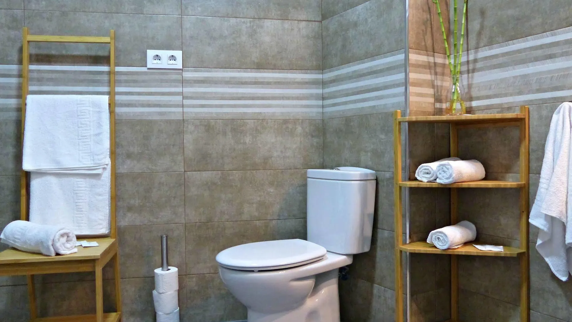Too Many Aparts Apartment Cadiz Spain